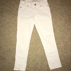 ☀️3 for $27☀️LOFT white skinny jeans